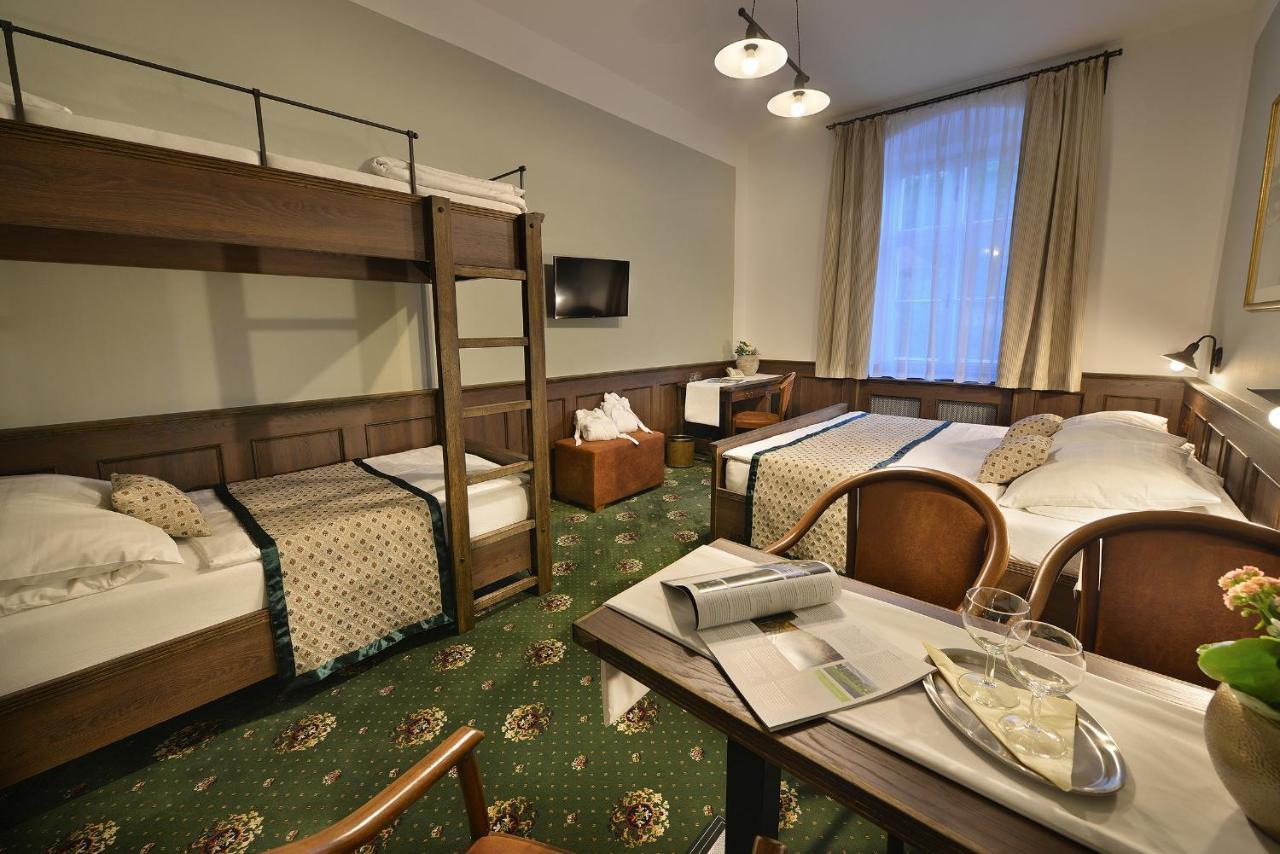 Hotel Podhrad Hluboká nad Vltavou Exterior foto