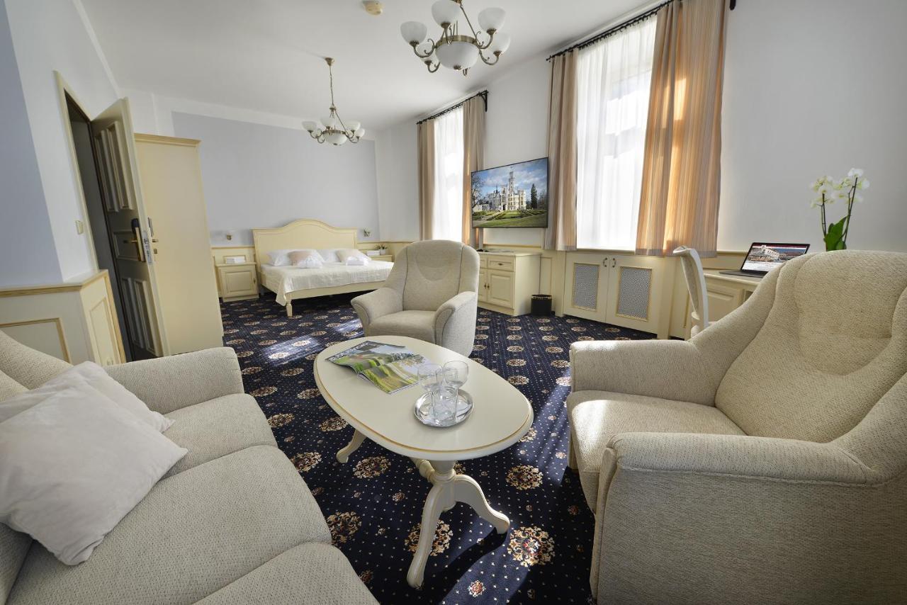 Hotel Podhrad Hluboká nad Vltavou Exterior foto